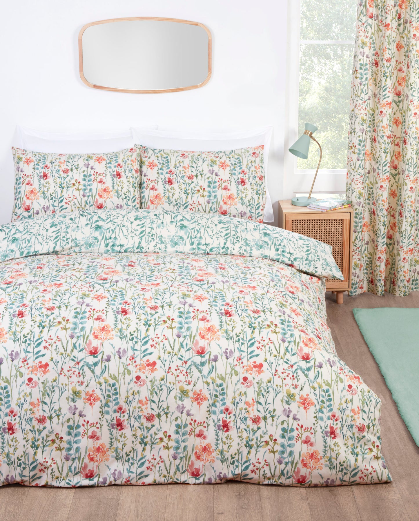 Amaryllis Duvet Set - Mutli