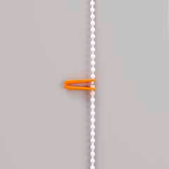 Continuous Breakaway White Chain (150cm Drop) -300cm