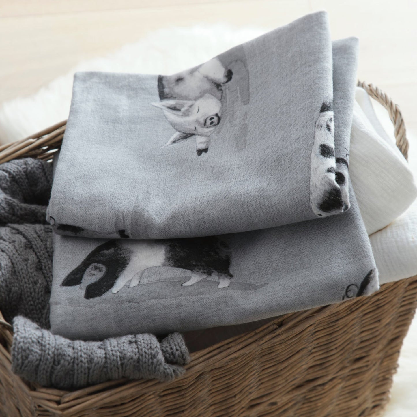 Cosy Pig Duvet Cover Set - Grey